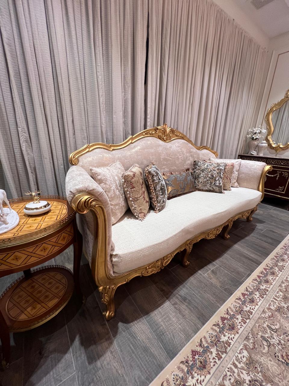 Indelible Sofa Set