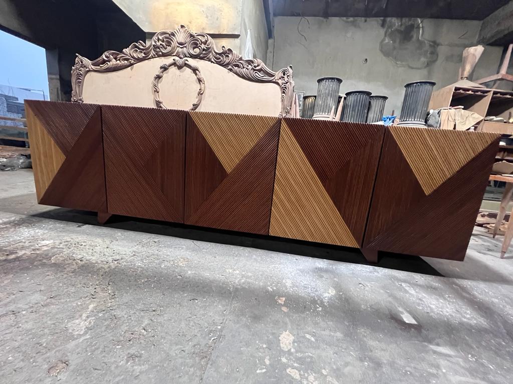 Diamond Deco Console