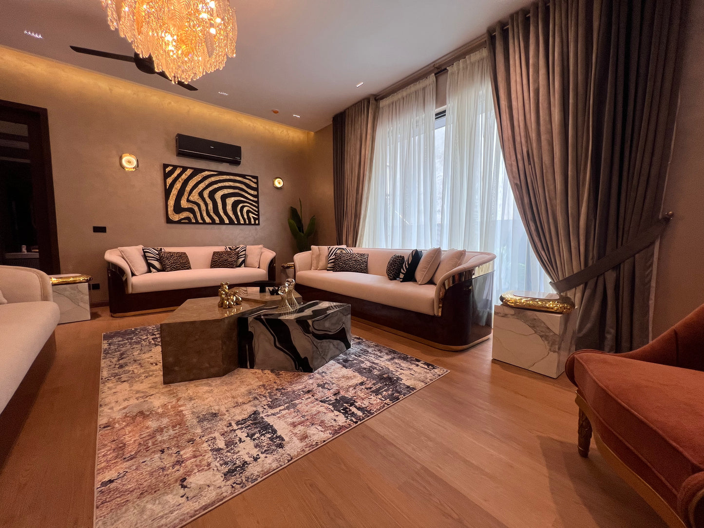 The Amber Lounge