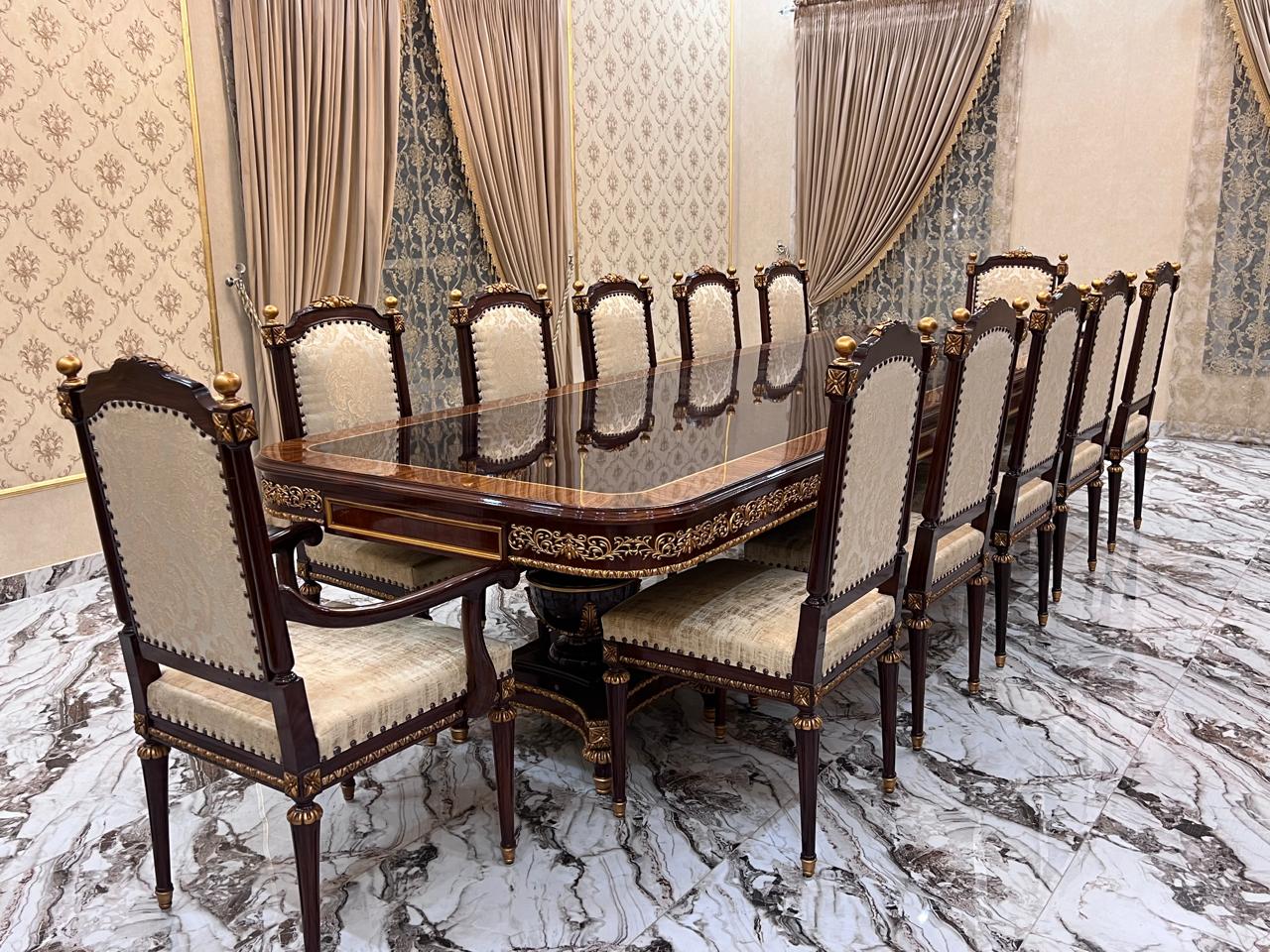 Crown Dining Set